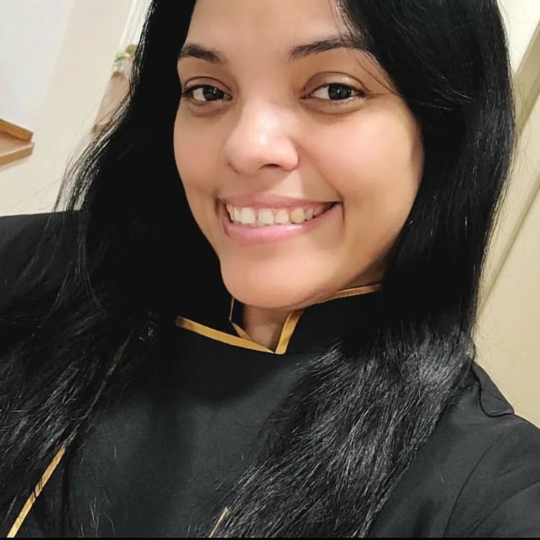 Charlene Massoterapia e Estética