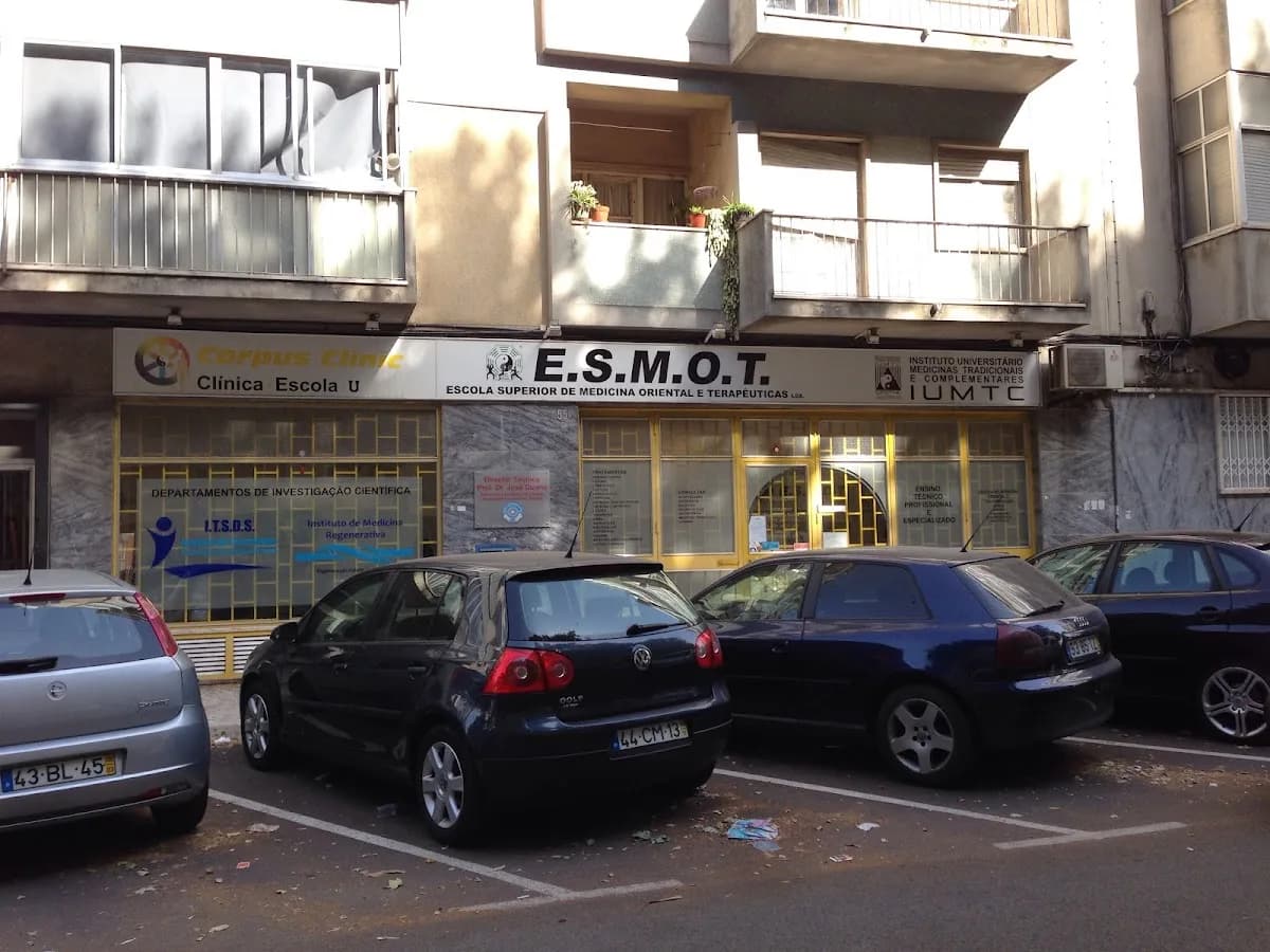 Esmot-escola De Medicina Oriental E Terapêuticas Lda