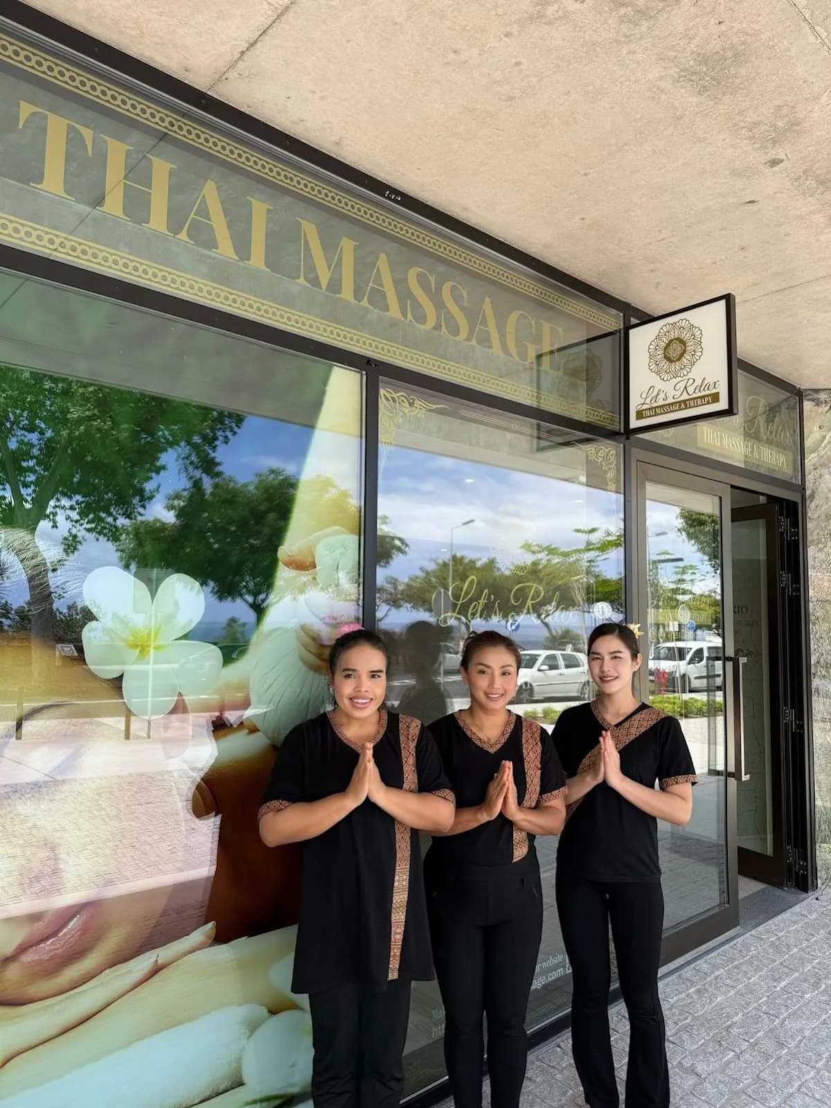 Let's relax Thai massage:Monumentalis