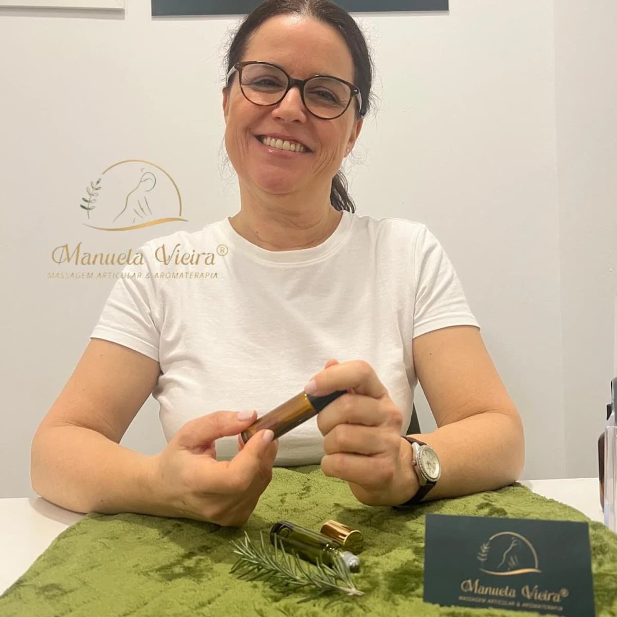 Manuela Vieira®️ | Massagem Articular & Aromaterapia