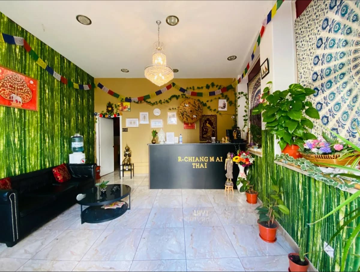 R-Chiang Mai Thai Massage Center
