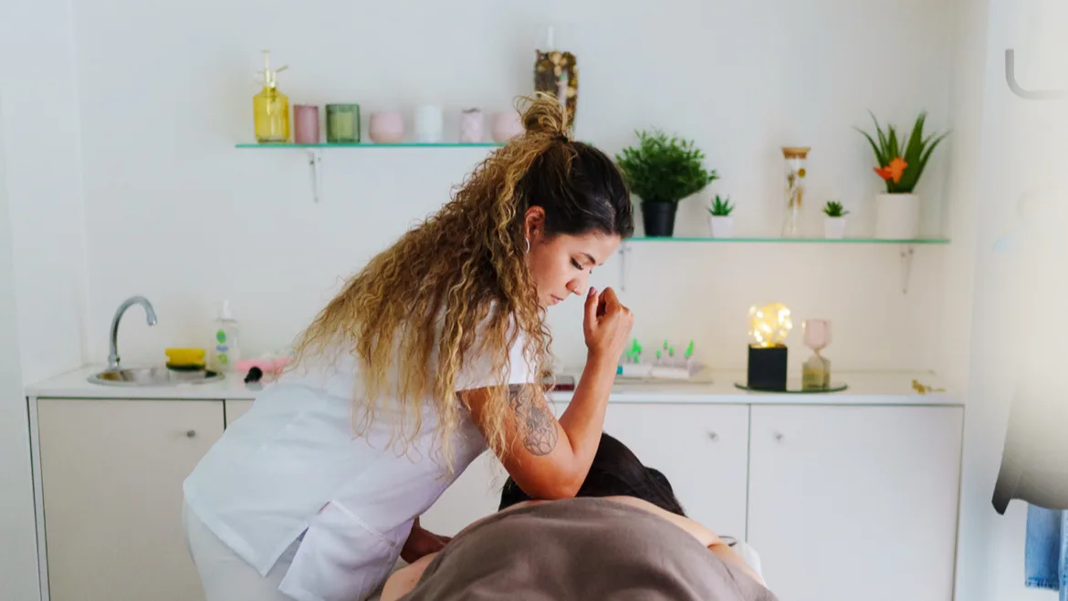 Yankha Melo | Técnica de fisioterapia e depilação a laser